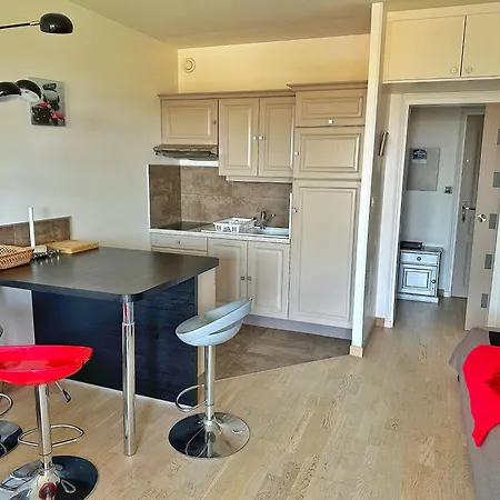 Grand Avec Piscine Presqu'ile De Giens Apartmán *